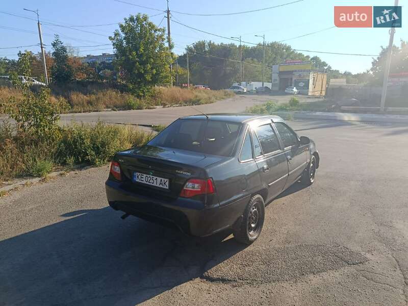 Седан Daewoo Nexia 2010 в Днепре