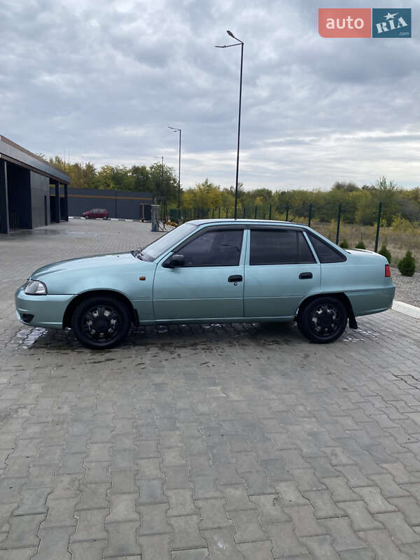 Седан Daewoo Nexia 2008 в Желтых Водах