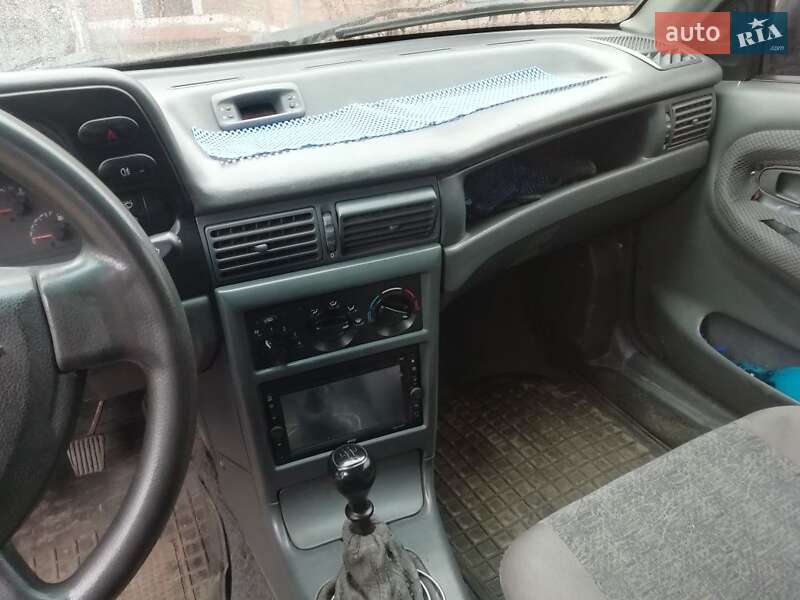 Седан Daewoo Nexia 2007 в Хмельницькому