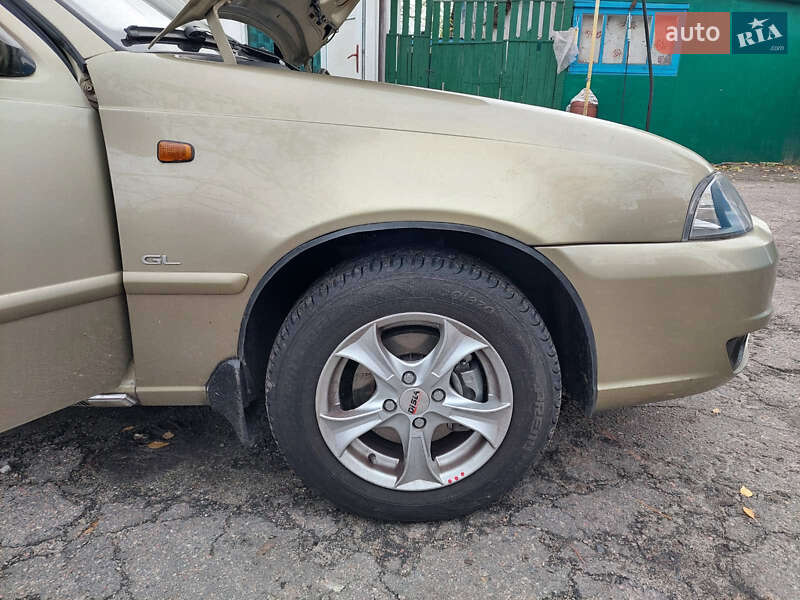 Седан Daewoo Nexia 2011 в Фастові