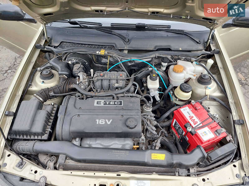 Седан Daewoo Nexia 2011 в Фастові