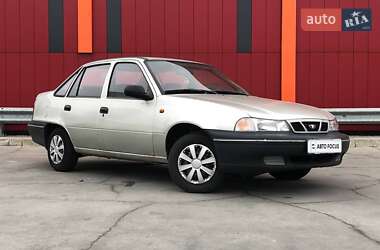 Седан Daewoo Nexia 2006 в Киеве