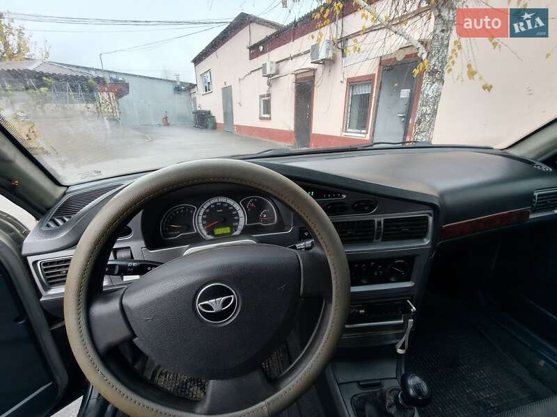 Седан Daewoo Nexia 2008 в Новомосковске