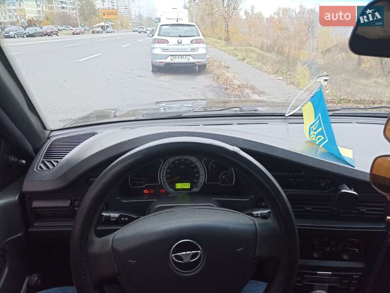 Седан Daewoo Nexia 2012 в Киеве