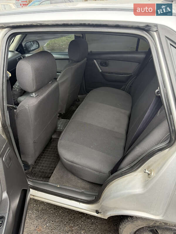 Седан Daewoo Nexia 2012 в Полтаве