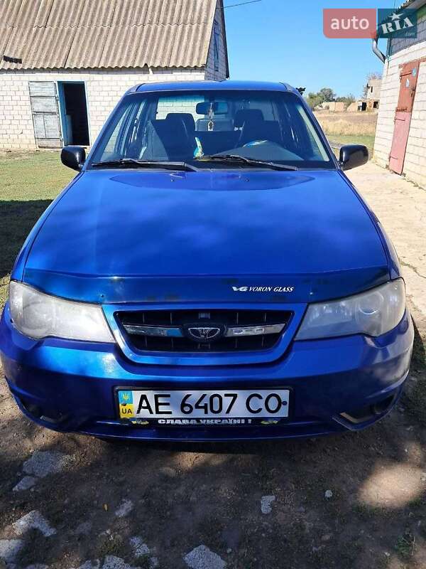 Седан Daewoo Nexia 2008 в Широком
