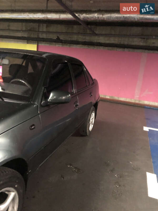 Седан Daewoo Nexia 1997 в Луцьку