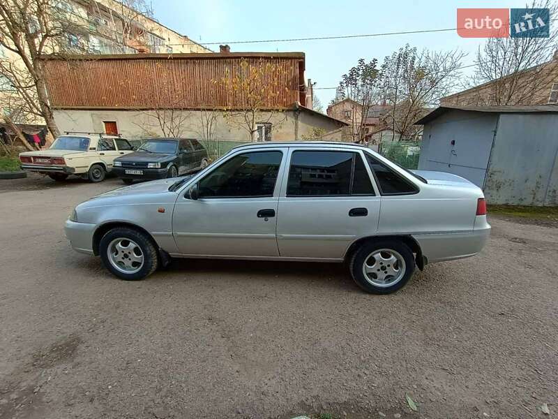 Седан Daewoo Nexia 2012 в Коломиї