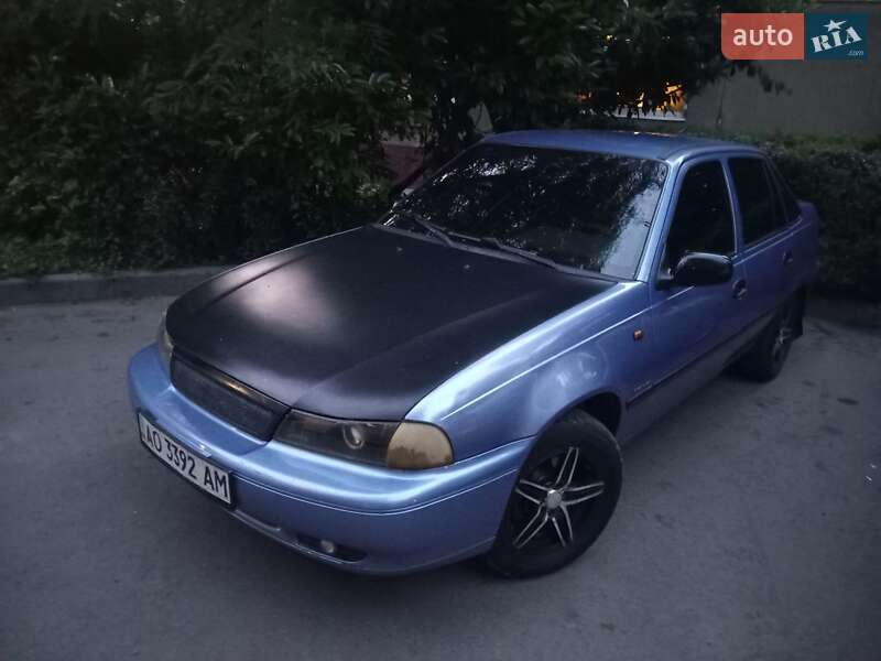 Седан Daewoo Nexia 2008 в Ужгороді