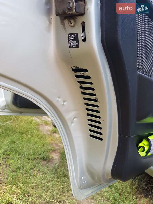 Седан Daewoo Nexia 2008 в Ізюмі