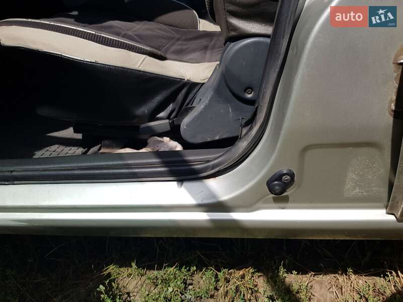 Седан Daewoo Nexia 2008 в Ізюмі