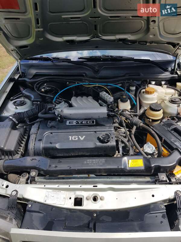 Седан Daewoo Nexia 2008 в Ізюмі