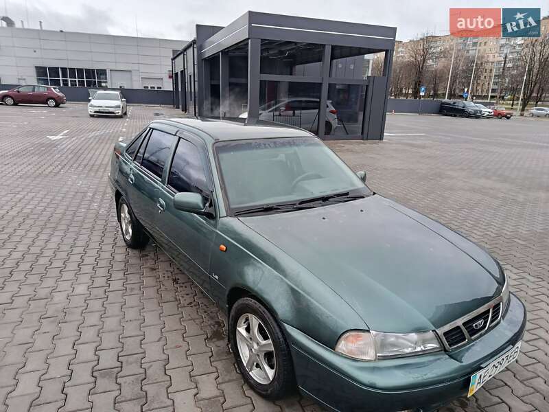 Седан Daewoo Nexia 1997 в Кривом Роге