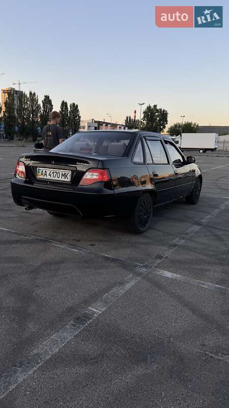 Седан Daewoo Nexia 2012 в Киеве