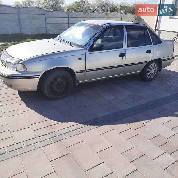 Седан Daewoo Nexia 2008 в Рівному