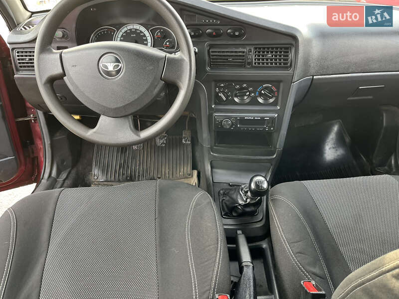 Седан Daewoo Nexia 2013 в Харкові