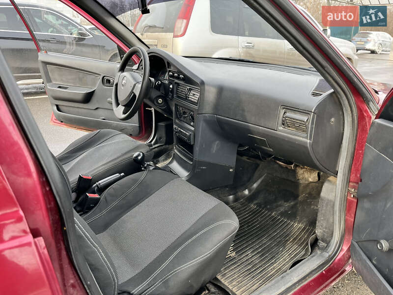 Седан Daewoo Nexia 2013 в Харкові