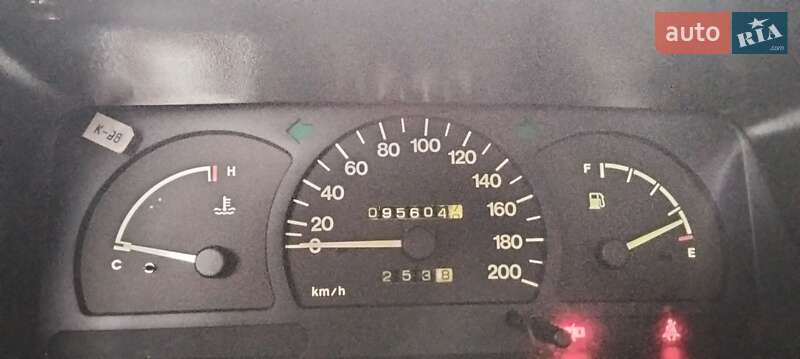 Седан Daewoo Nexia 2006 в Львове