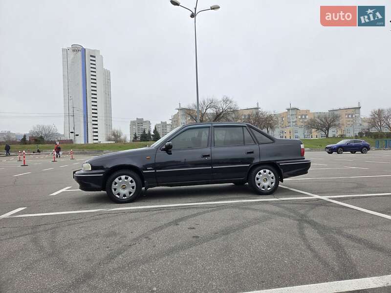 Седан Daewoo Nexia 2007 в Киеве