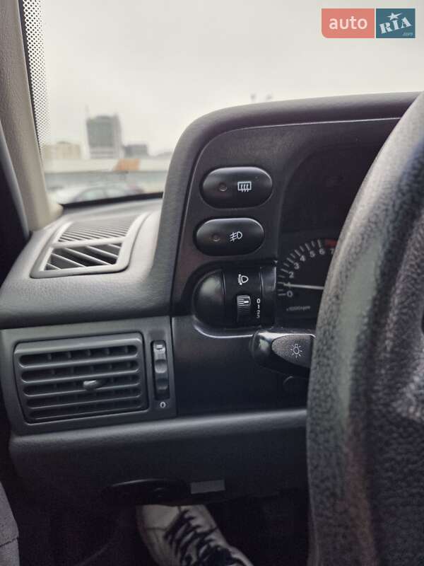 Седан Daewoo Nexia 2007 в Киеве