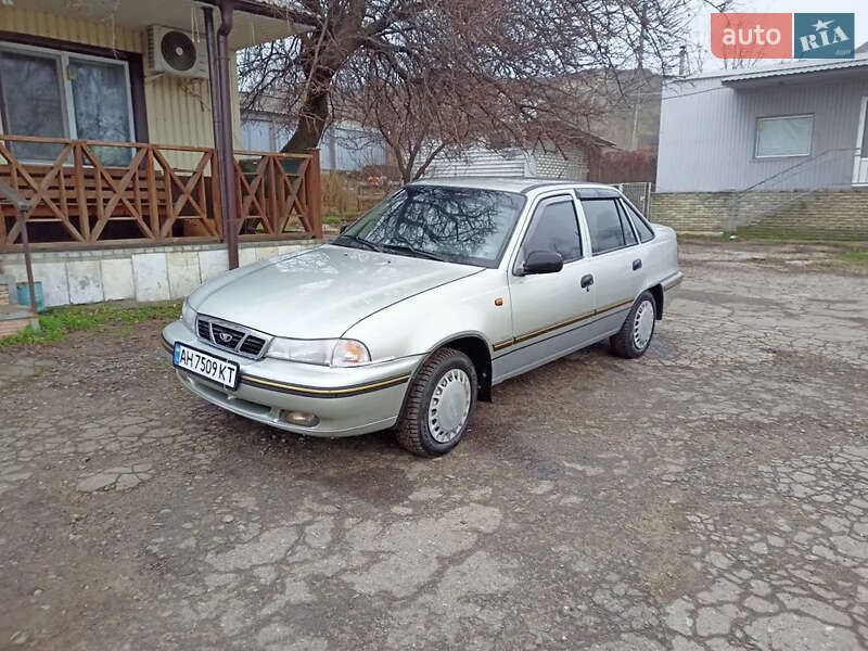 Седан Daewoo Nexia 2006 в Краматорске