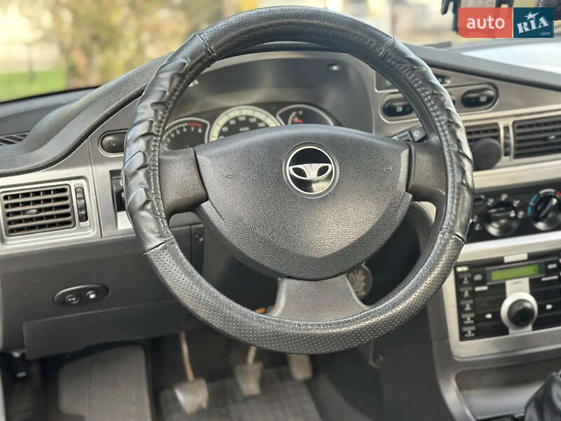 Седан Daewoo Nexia 2011 в Днепре