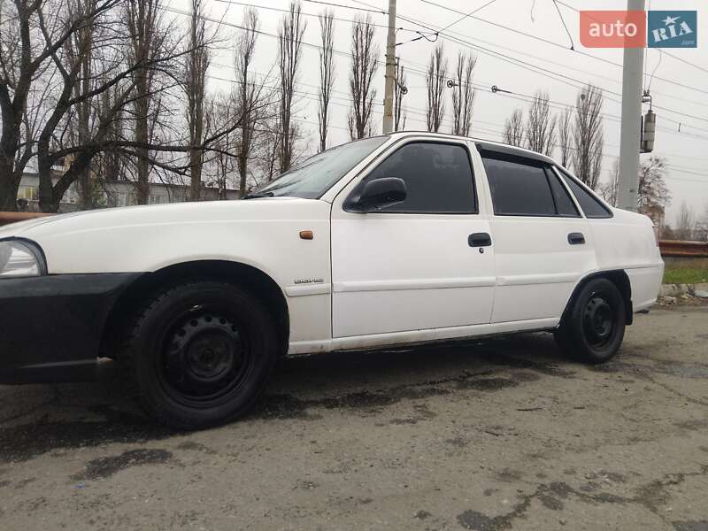 Седан Daewoo Nexia 2012 в Киеве