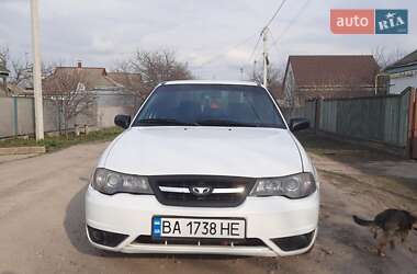 Седан Daewoo Nexia 2008 в Кропивницькому
