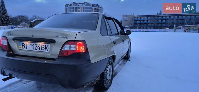 Седан Daewoo Nexia 2011 в Кременчуге