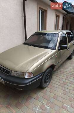 Седан Daewoo Nexia 2007 в Стрые