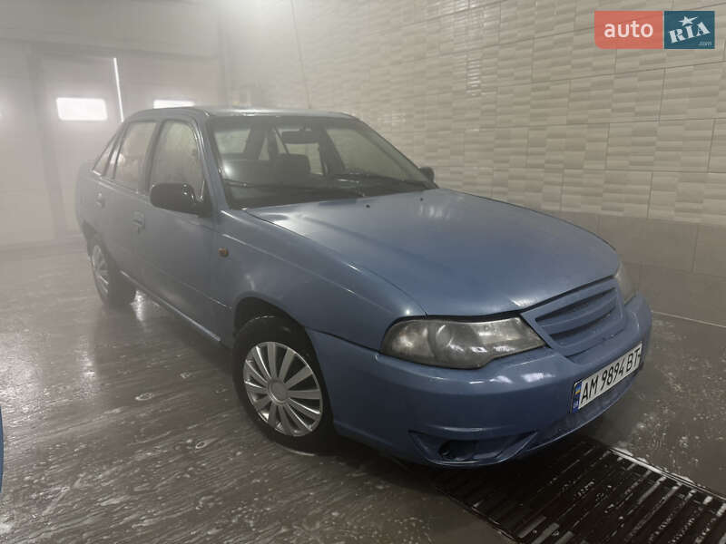 Седан Daewoo Nexia 2008 в Василькове