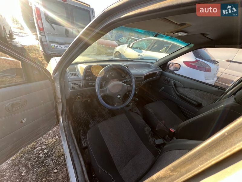 Седан Daewoo Nexia 2005 в Ярмолинцах