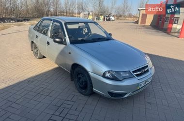 Седан Daewoo Nexia 2008 в Нововолынске