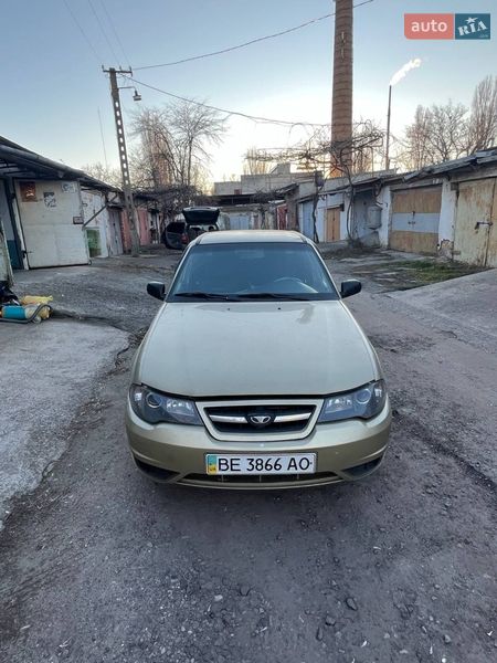 Седан Daewoo Nexia 2008 в Николаеве