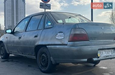 Седан Daewoo Nexia 1996 в Киеве