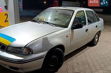 Седан Daewoo Nexia 2004 в Мерефа