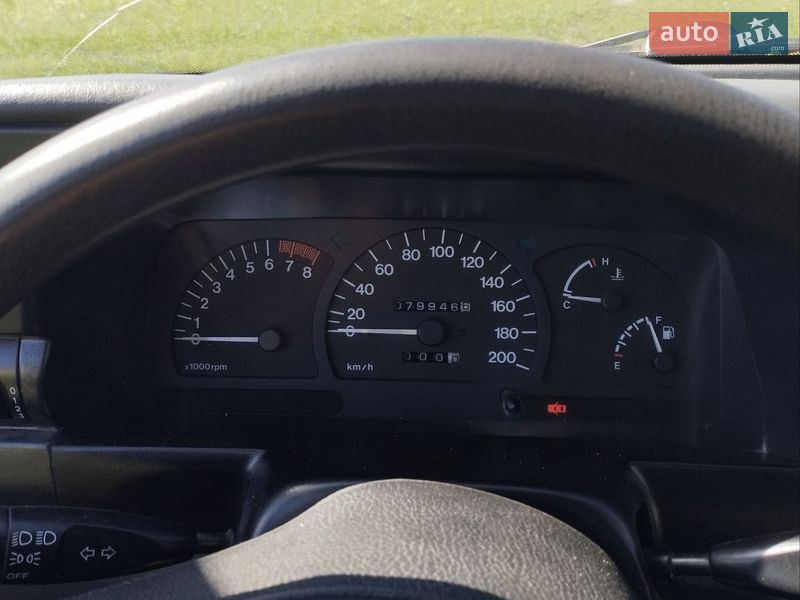 Седан Daewoo Nexia 2006 в Чернівцях