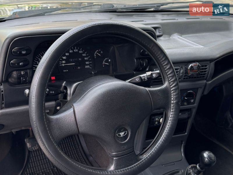 Седан Daewoo Nexia 2006 в Днепре