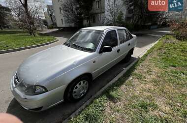 Седан Daewoo Nexia 2008 в Киеве