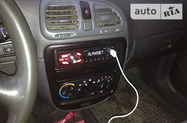 Седан Daewoo Nubira 1998 в 