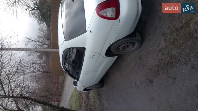 Седан Daewoo Nubira 1998 в Кременчуге