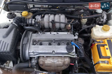 Седан Daewoo Nubira 1998 в 