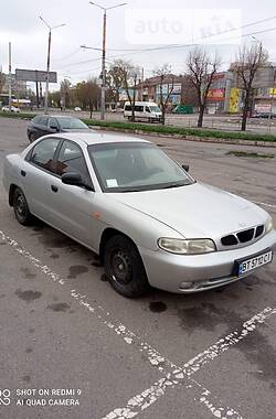 Седан Daewoo Nubira 1998 в Кривом Роге