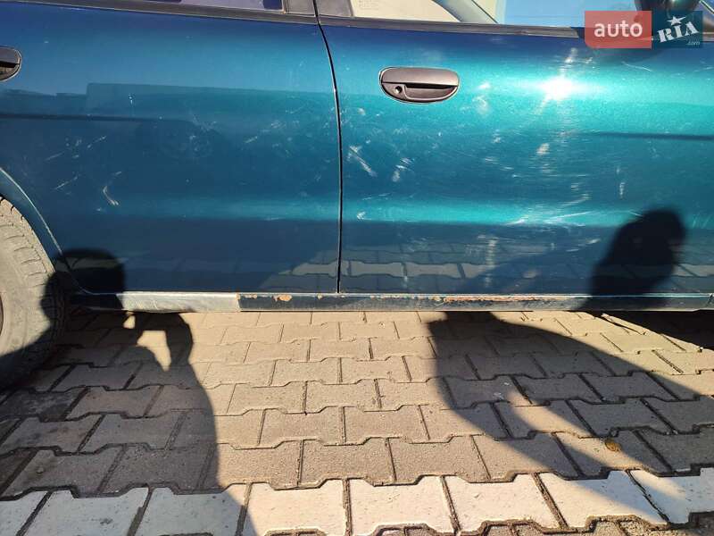 Седан Daewoo Nubira 1998 в Білгороді-Дністровському