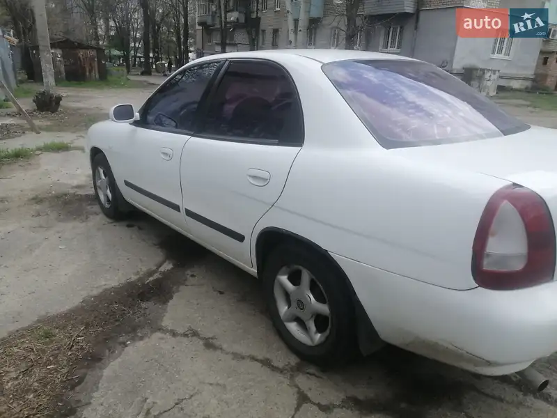 Daewoo Nubira