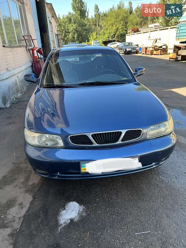 Седан Daewoo Nubira 1998 в Киеве