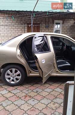 Седан Daewoo Nubira 2001 в 