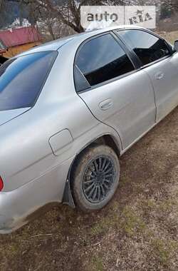 Седан Daewoo Nubira 1998 в 