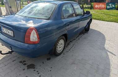 Седан Daewoo Nubira 2000 в 