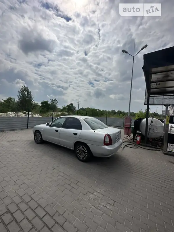 Daewoo Nubira 1998
